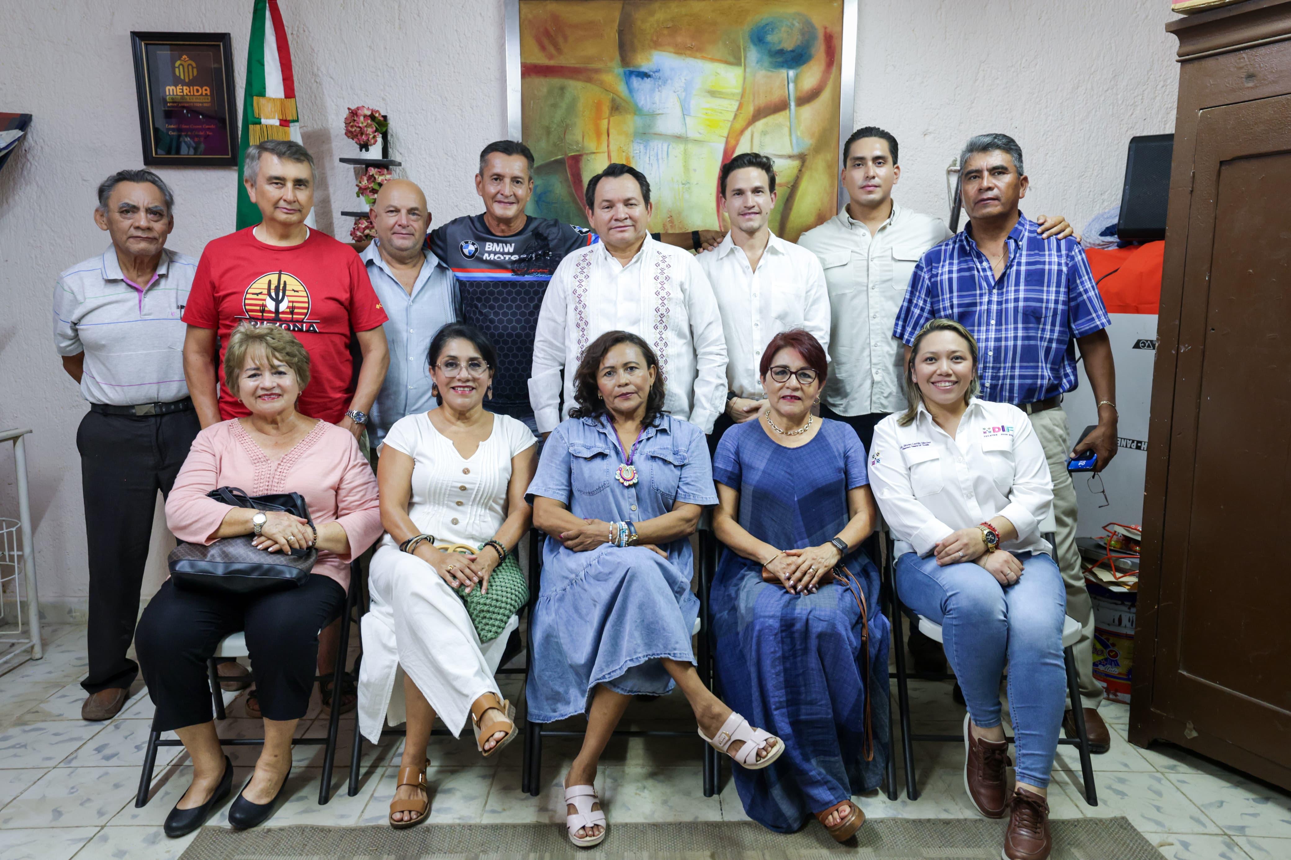 Gobernador Díaz Mena anuncia cierre de calera en Cholul