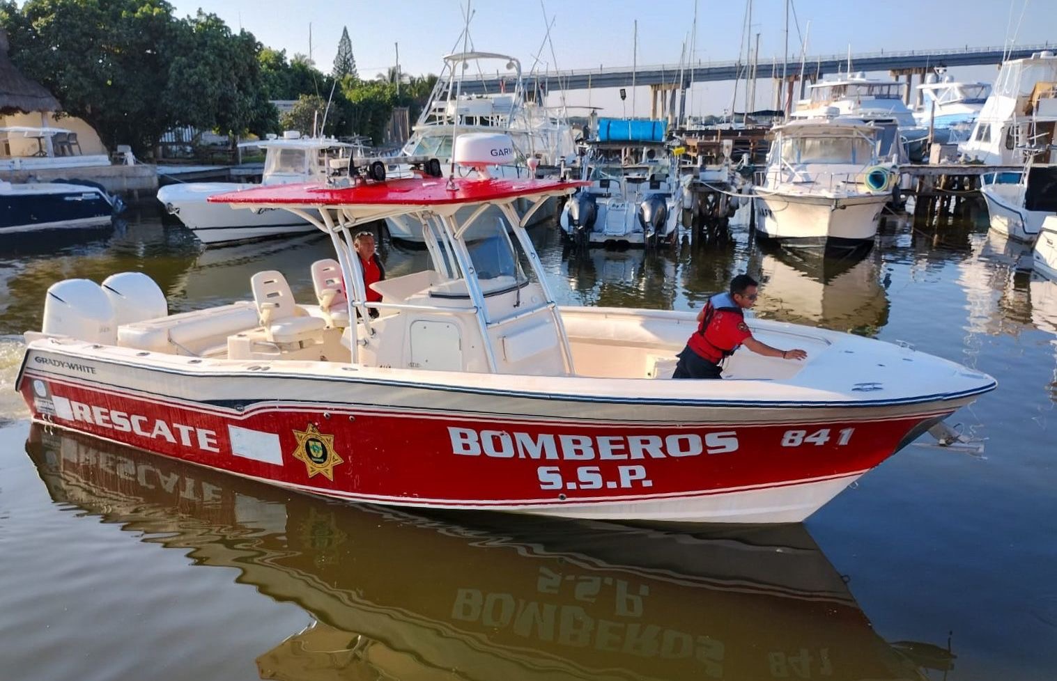 Gobierno del Estado refuerza operativo para encontrar a pescador extraviado en altamar