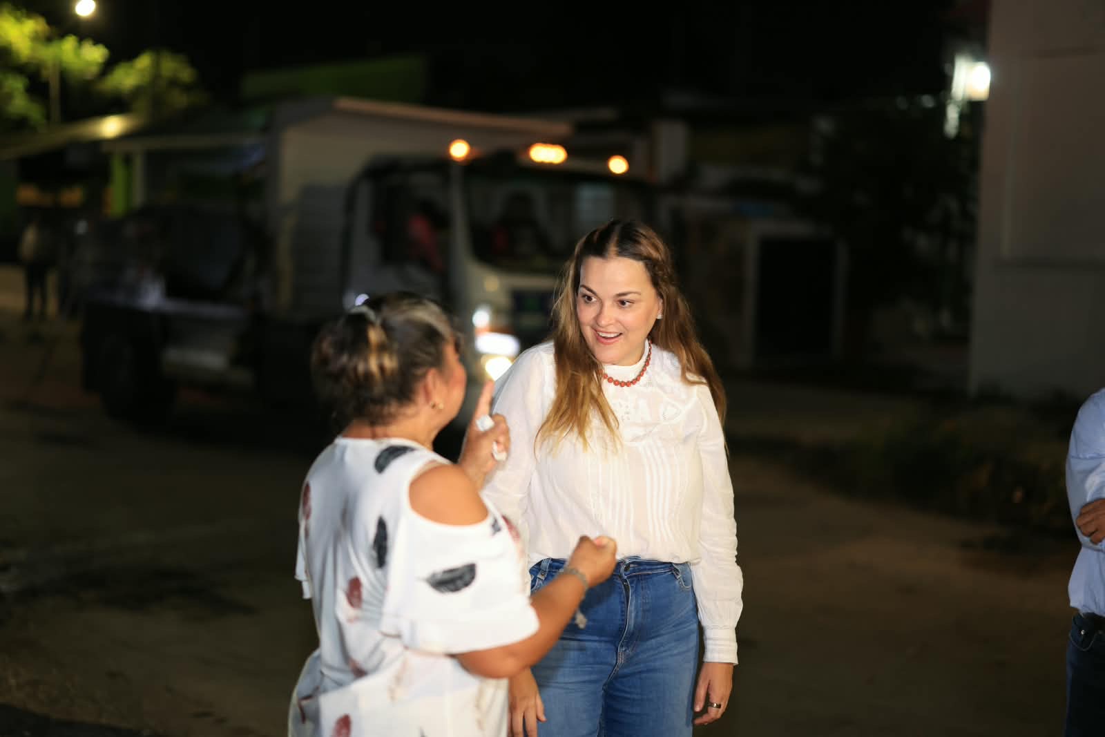 Cecilia Patrón despliega cuadrillas de bacheo 24/7 por toda la ciudad